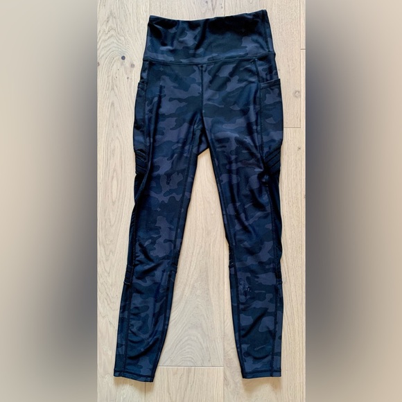 Infinite Performance High-Waisted Leggings - Picture 2 of 3